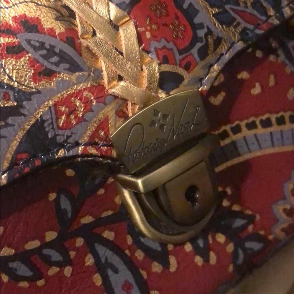 Patricia Nash floral purse with matching umbrella